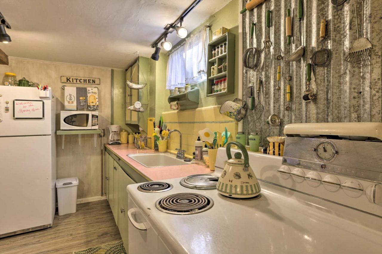 Cozy And Vintage Cedar City Apartment With Fire Pit! Экстерьер фото