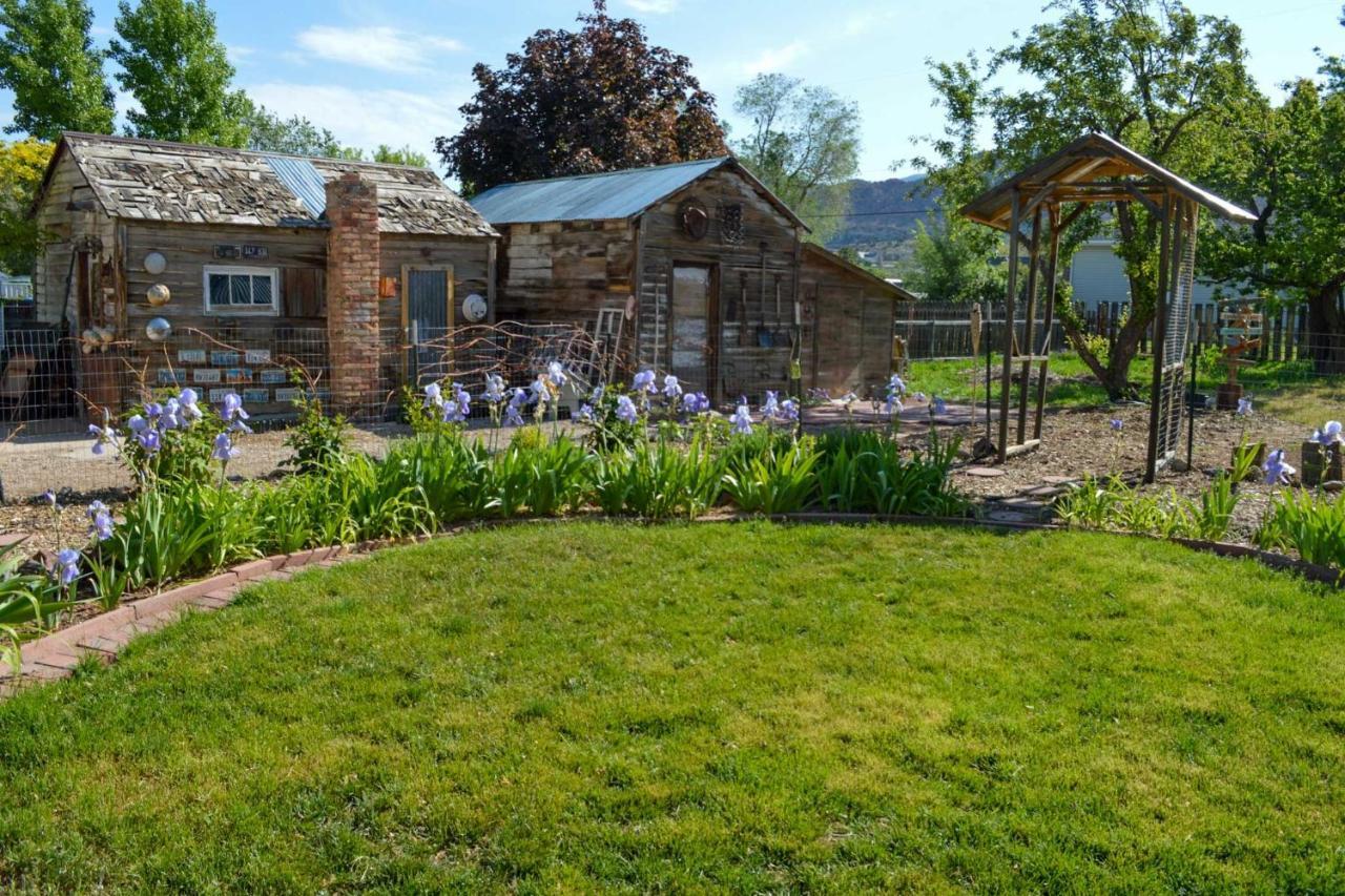 Cozy And Vintage Cedar City Apartment With Fire Pit! Экстерьер фото