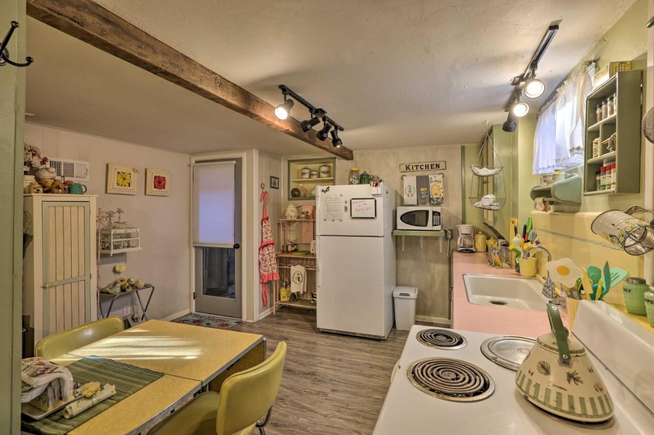 Cozy And Vintage Cedar City Apartment With Fire Pit! Экстерьер фото