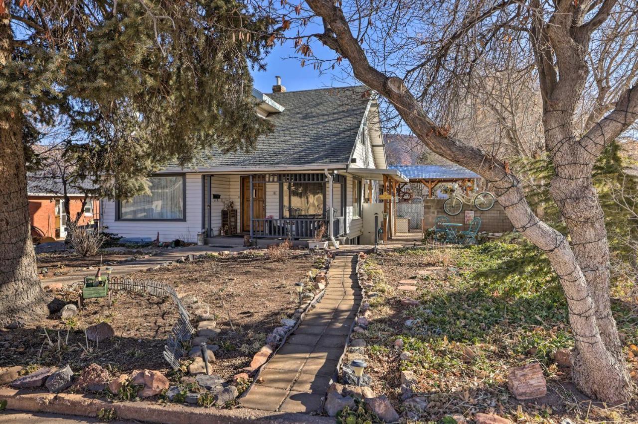 Cozy And Vintage Cedar City Apartment With Fire Pit! Экстерьер фото